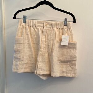 Women's Cream Shorts